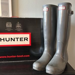 Hunter Women’s Tall Original Gloss Rainboot Size 8